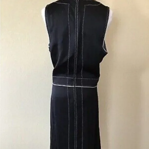 ⭐️Host Pick⭐️ BANANA REPUBLIC little black dress. Asymmetric front hem. - Picture 3 of 8